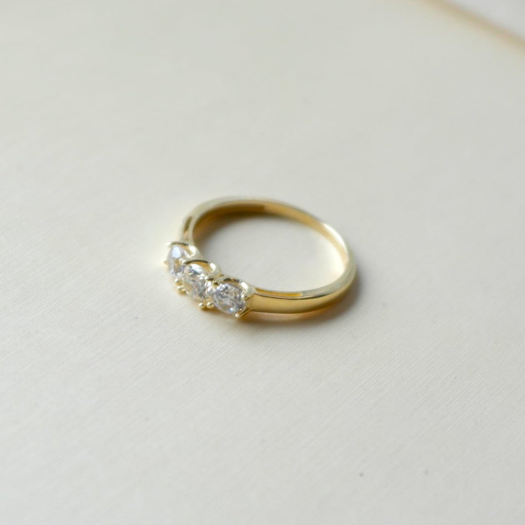 Pierścionek zaręczynowy trilogy