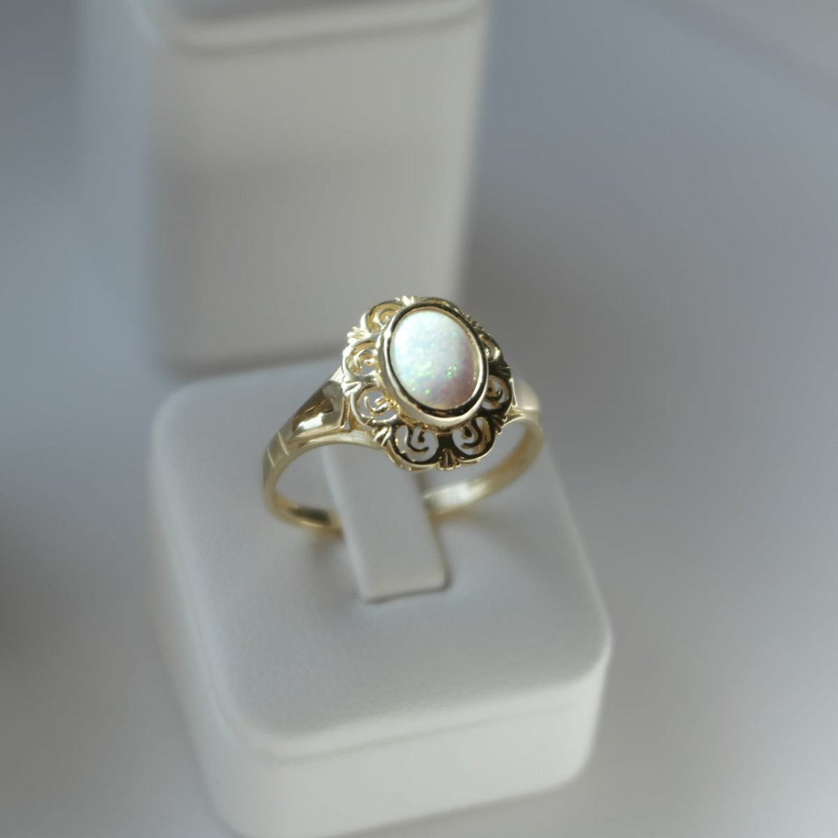 Pierścionek Opal Vintage