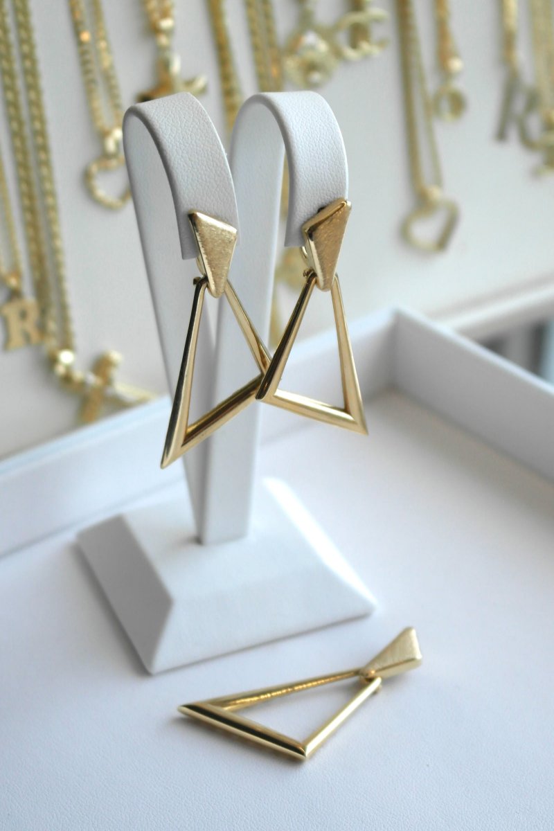Geometryczne kolczyki złote