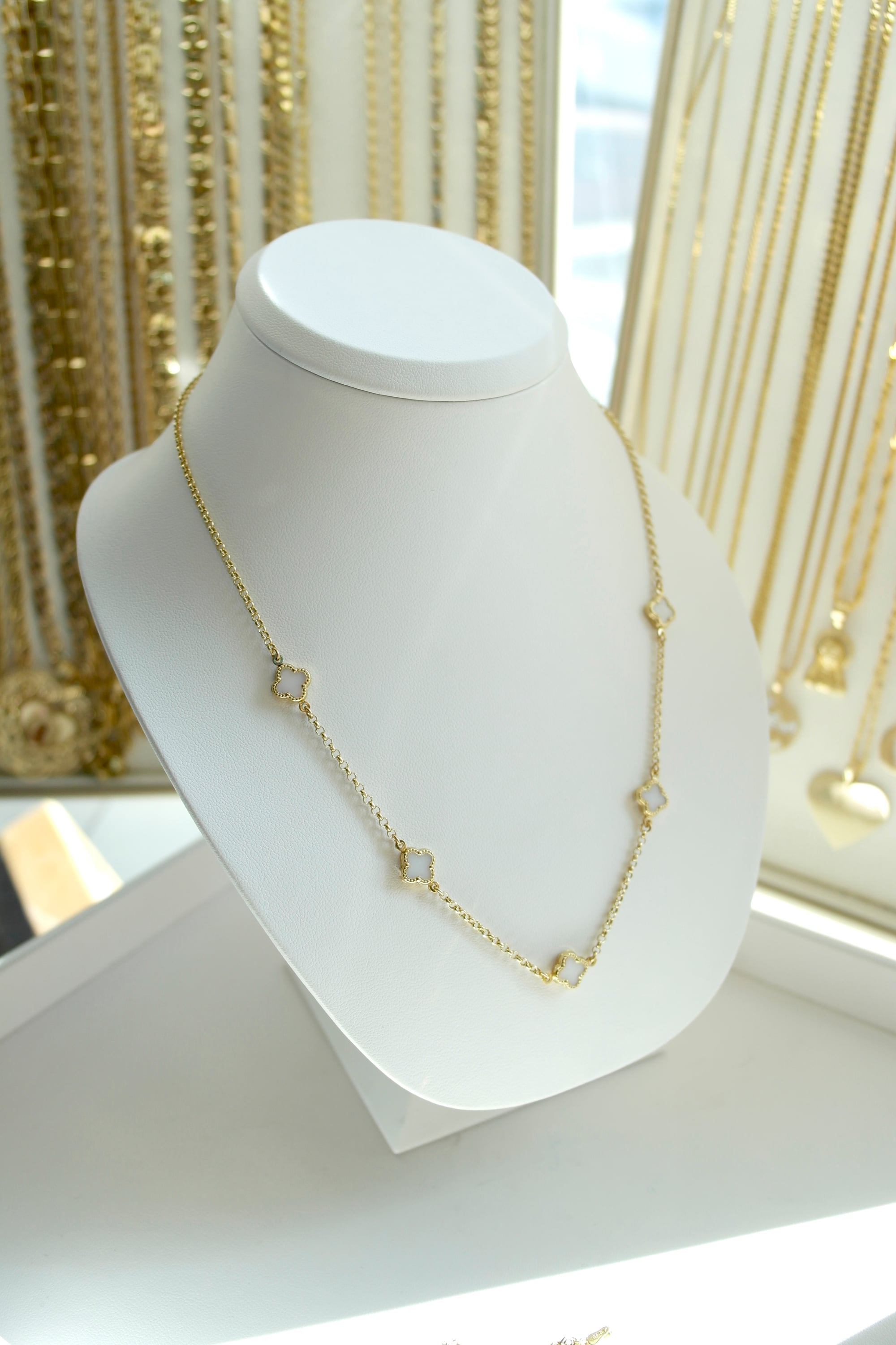 Ozdobny Naszyjnik z marokańską koniczyną